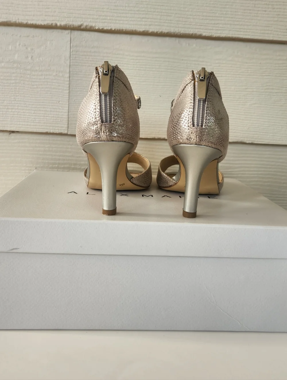 ✨ Alex Marie Rhinestone T-Strap Heels – Champagne/Silver, Size 5
